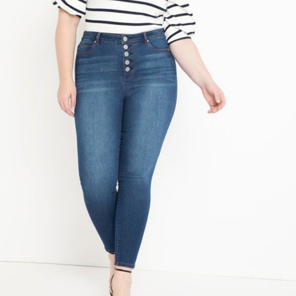 Eloquii 16 & 28 Peach Lift Button Fly Jean
